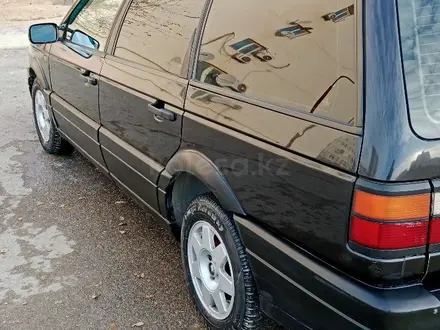 Volkswagen Passat 1992 года за 1 700 000 тг. в Актау – фото 4