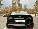 Tesla Model Y 2023 годаүшін19 200 000 тг. в Алматы – фото 5