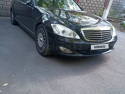 Mercedes-Benz S 350 2007 года за 10 000 000 тг. в Караганда – фото 5