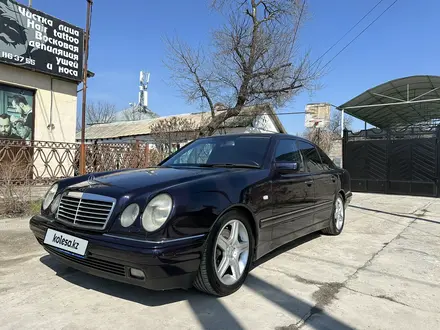 Mercedes-Benz E 430 1998 года за 4 900 000 тг. в Тараз – фото 2