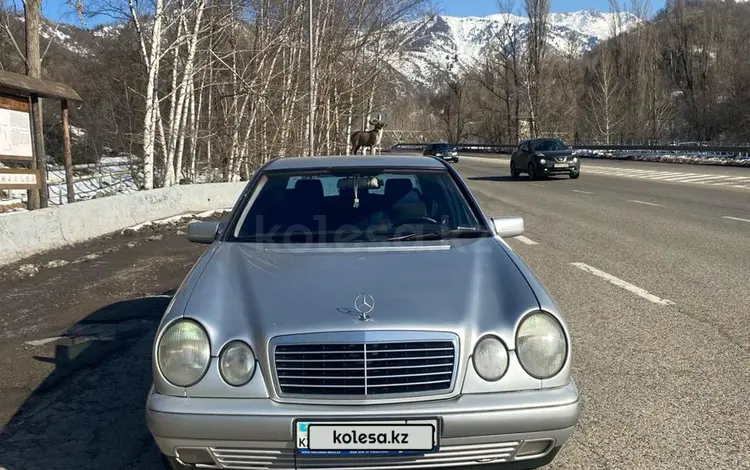 Mercedes-Benz E 320 1998 года за 3 700 000 тг. в Алматы