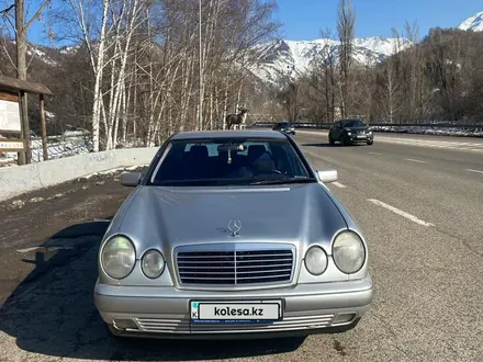 Mercedes-Benz E 320 1998 года за 3 700 000 тг. в Алматы – фото 9