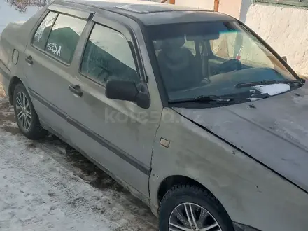 Volkswagen Vento 1992 года за 600 000 тг. в Денисовка – фото 2