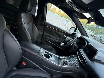 Hyundai Santa Fe 2023 года за 14 500 000 тг. в Алматы – фото 2