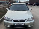 Toyota Camry 2000 года за 3 000 000 тг. в Астана