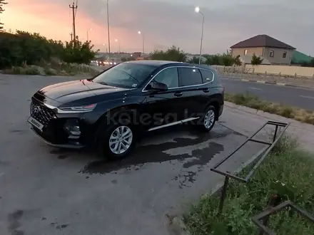 Hyundai Santa Fe 2019 года за 11 000 000 тг. в Шымкент