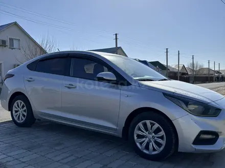 Hyundai Accent 2019 года за 7 400 000 тг. в Атырау – фото 5