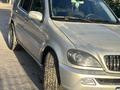 Mercedes-Benz ML 400 2003 года за 5 200 000 тг. в Конаев (Капшагай) – фото 4