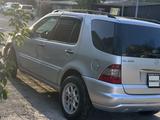 Mercedes-Benz ML 400 2003 года за 5 200 000 тг. в Конаев (Капшагай) – фото 2