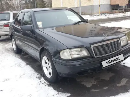 Mercedes-Benz C 180 1994 года за 4 000 000 тг. в Петропавловск – фото 5