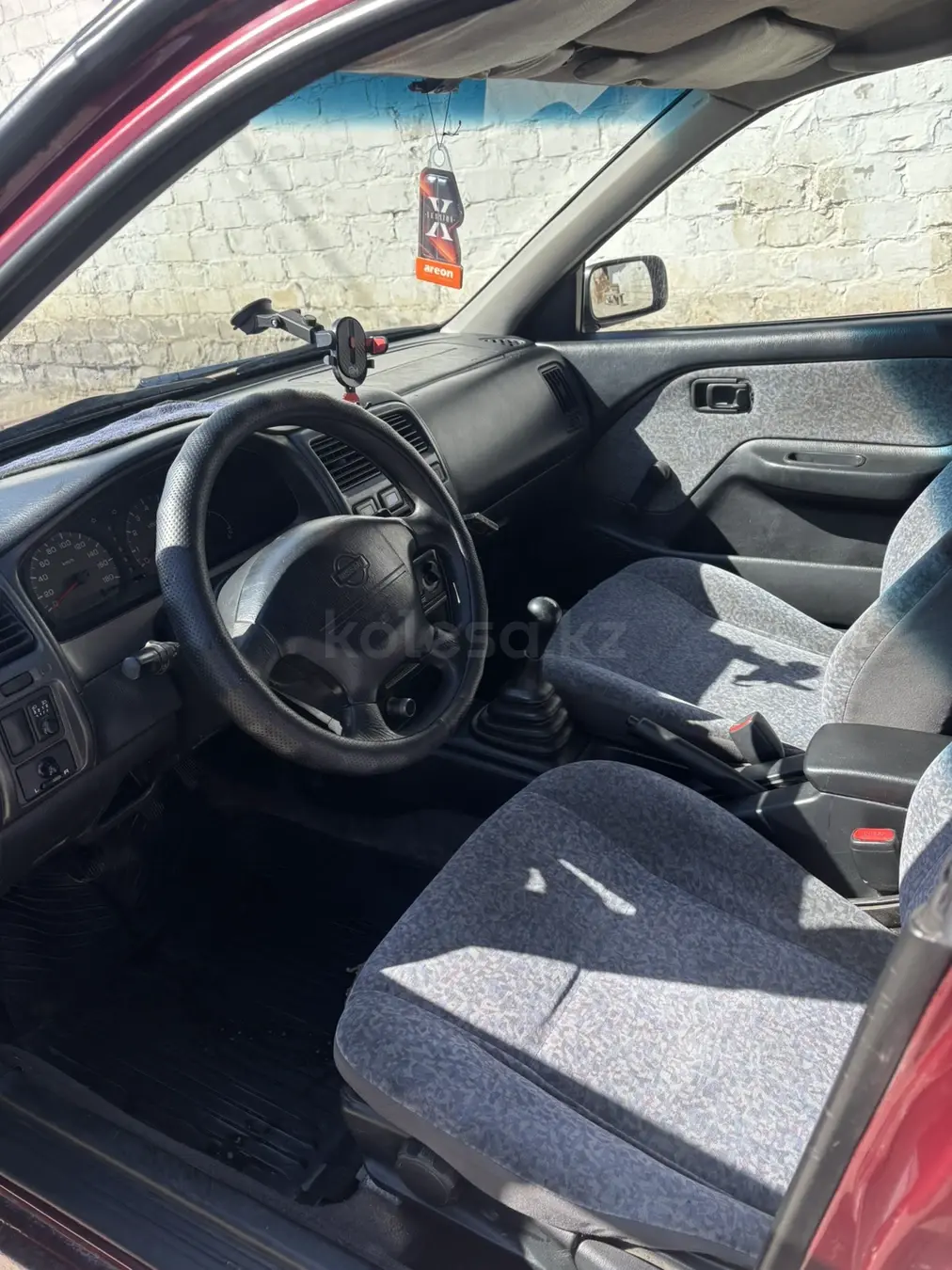 Nissan Almera, 1997
