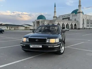 Lexus LS 400