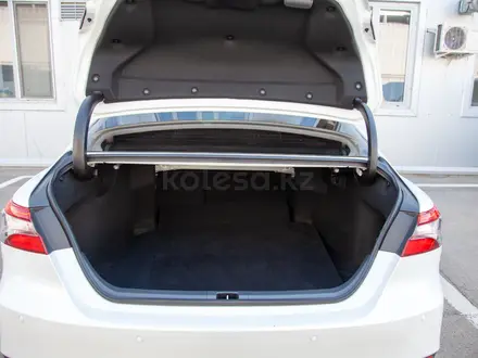 Toyota Camry Prestige 2023 года за 15 790 000 тг. в Алматы – фото 14