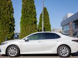 Toyota Camry Prestige 2023 года за 15 790 000 тг. в Алматы – фото 4
