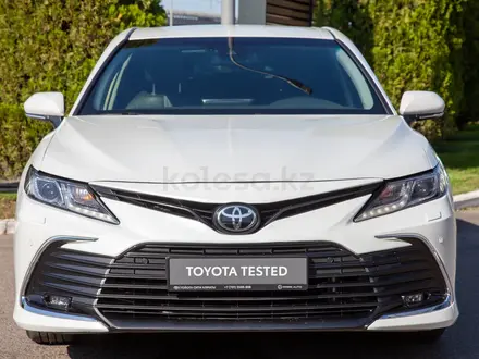 Toyota Camry Prestige 2023 года за 15 790 000 тг. в Алматы – фото 6