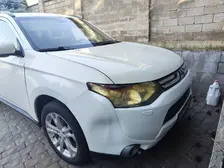 Mitsubishi Outlander, 2013
