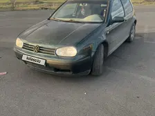 Volkswagen Golf, 1998