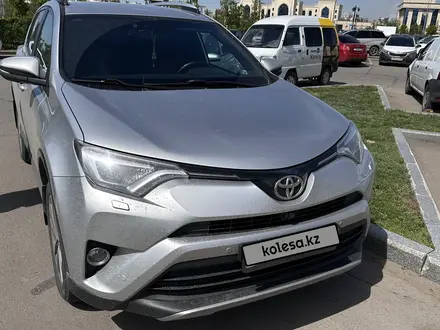 Toyota RAV4 2019 года за 11 990 000 тг. в Астана – фото 5