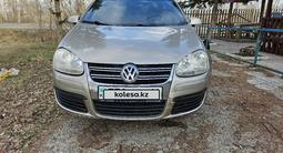 Volkswagen Jetta 2006 года за 3 100 000 тг. в Усть-Каменогорск