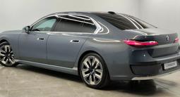 BMW 740 XDrive 3.0 2022 года за 47 000 000 тг. в Алматы – фото 2