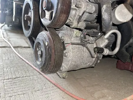 Компрессор кондиционера на Nissan qashqai, x-trail за 35 000 тг. в Алматы – фото 2