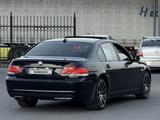 BMW 750 2007 года за 5 700 000 тг. в Алматы – фото 4