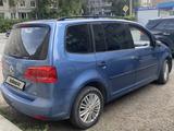 Volkswagen Touran 2011 годаүшін3 500 000 тг. в Усть-Каменогорск – фото 4