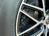 Колеса R20/8.5 ET38 PCD 5x114, 3 с шинами BRIDGESTONE ALENZA 001 235/55 за 500 000 тг. в Рудный – фото 5