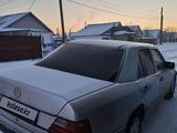 Mercedes-Benz E 200 1991 года за 1 600 000 тг. в Караганда – фото 4