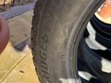 Bridgestone Blizzak spike 02 за 330 000 тг. в Атырау – фото 4