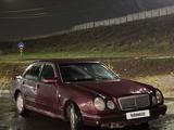 Mercedes-Benz E 200 1996 года за 1 000 000 тг. в Семей – фото 4