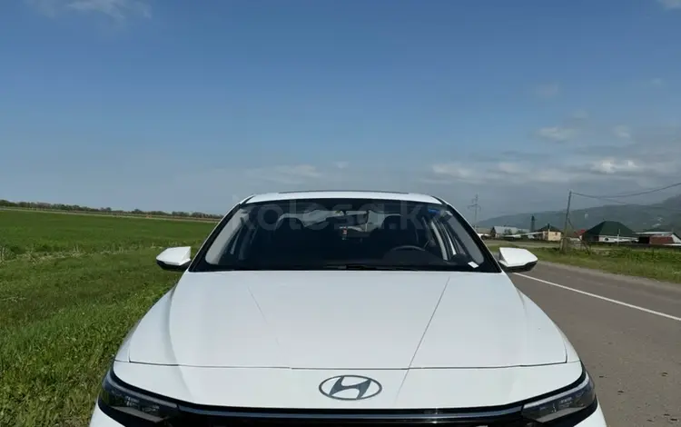 Hyundai Elantra 2023 года за 9 500 000 тг. в Алматы