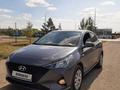 Hyundai Accent 2022 года за 7 950 000 тг. в Караганда – фото 2