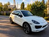 Porsche Cayenne 2010 года за 12 200 000 тг. в Алматы – фото 2