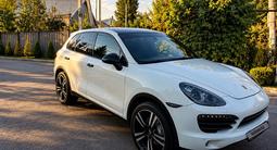 Porsche Cayenne 2010 года за 12 200 000 тг. в Алматы – фото 2