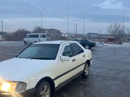 Mercedes-Benz C 200 1994 года за 1 300 000 тг. в Караганда – фото 3