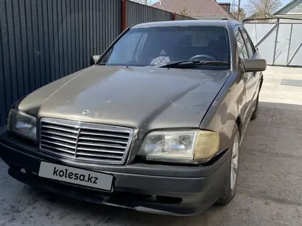 Mercedes-Benz C 180 1993 года за 1 300 000 тг. в Караганда