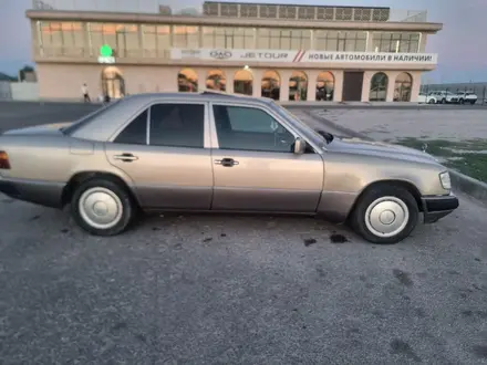 Mercedes-Benz E 230 1992 года за 1 350 000 тг. в Туркестан – фото 19