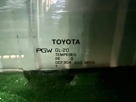 Стекло задней двери на Toyota Sienna XL30 за 30 000 тг. в Алматы – фото 2
