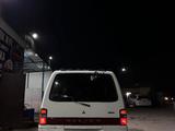 Mitsubishi Delica 1998 годаfor1 550 000 тг. в Алматы – фото 4