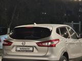 Nissan Qashqai 2017 года за 7 200 000 тг. в Уральск – фото 2
