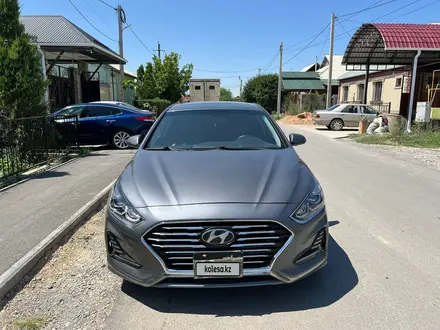 Hyundai Sonata 2017 года за 9 400 000 тг. в Шымкент