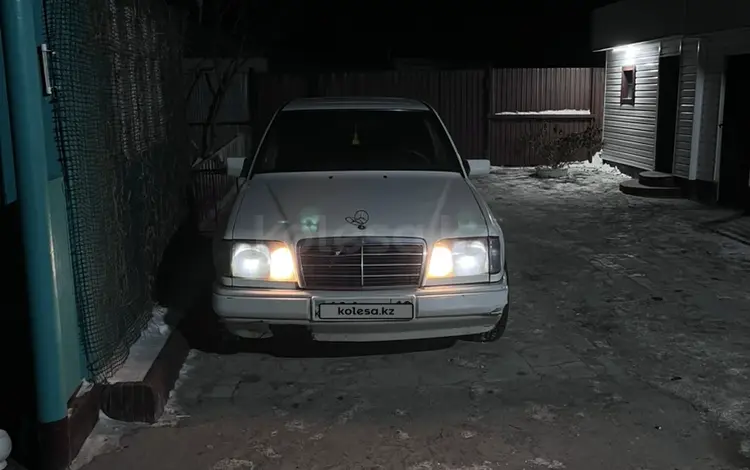 Mercedes-Benz E 200 1995 годаүшін1 500 000 тг. в Талдыкорган