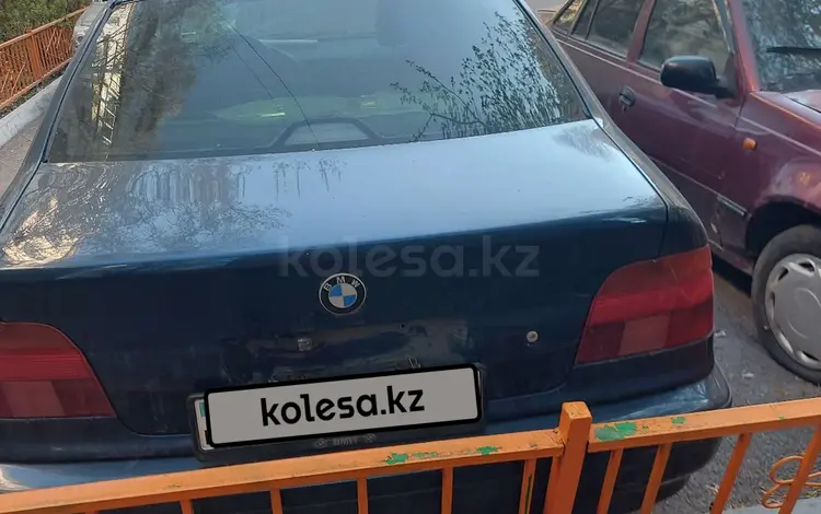 BMW 528 1997 года за 1 900 000 тг. в Астана