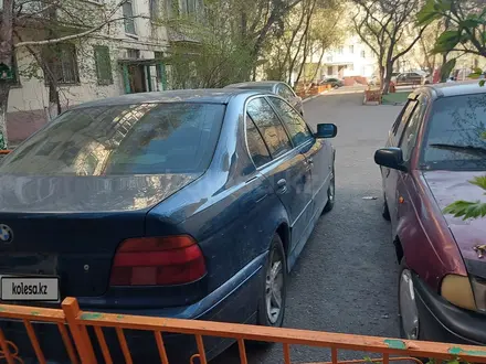 BMW 528 1997 года за 1 900 000 тг. в Астана – фото 4