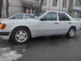 Mercedes-Benz E 230 1991 года за 2 000 000 тг. в Алматы – фото 3