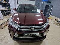 Toyota Highlander 2019 года за 18 000 000 тг. в Атырау