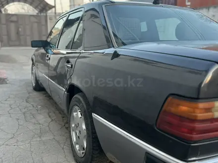 Mercedes-Benz E 230 1991 года за 1 350 000 тг. в Тараз – фото 9