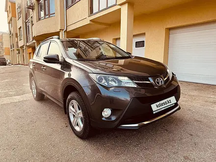 Toyota RAV4 2013 года за 11 700 000 тг. в Актобе – фото 3