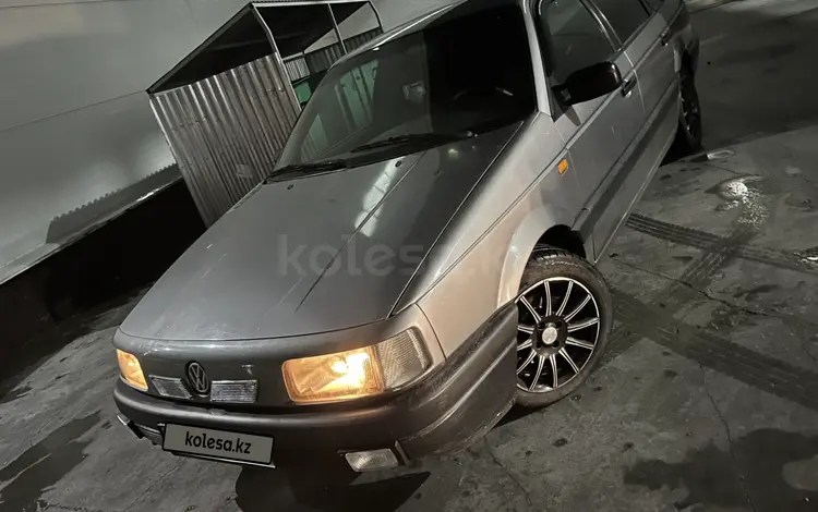 Volkswagen Passat 1992 годаүшін1 200 000 тг. в Караганда